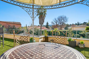 Haut de villa climatisé avec terrasse